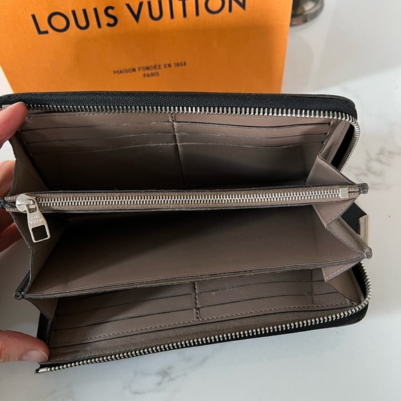 Louis Vuitton Portefeuille comète Black - Picture 6 of 7